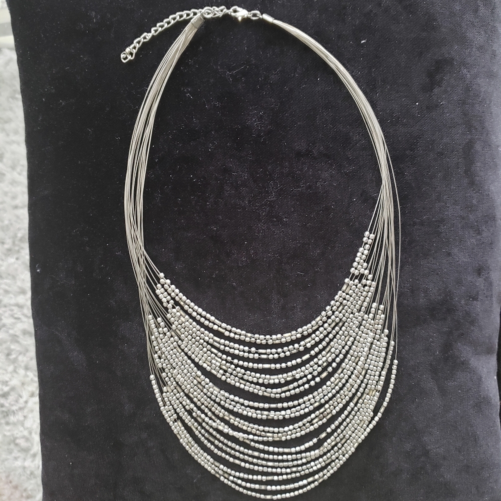Express neckless